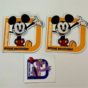 Disney, annual passholder magnets,‎ 2+ annual passholder figment decal, New